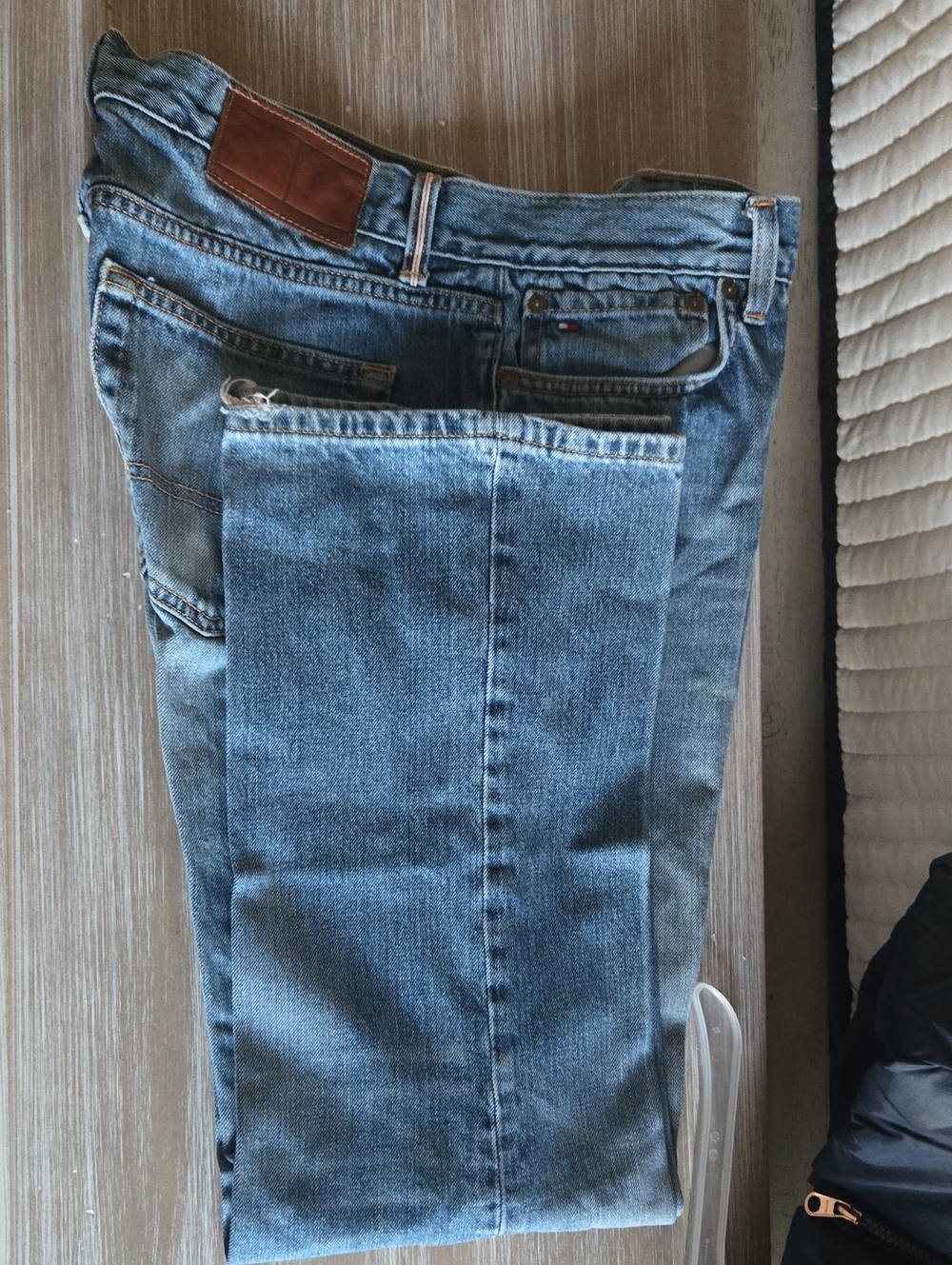Tommy Hilfiger Men's Straight Blue Denim Jeans